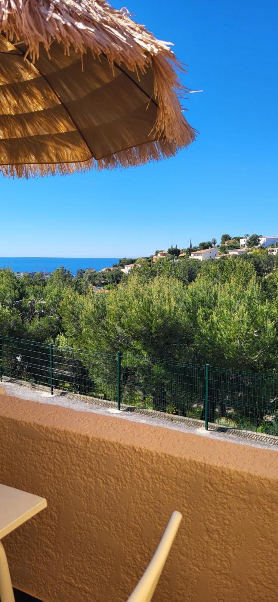 Appartement En Residence Avec Piscine Bandol Kültér fotó